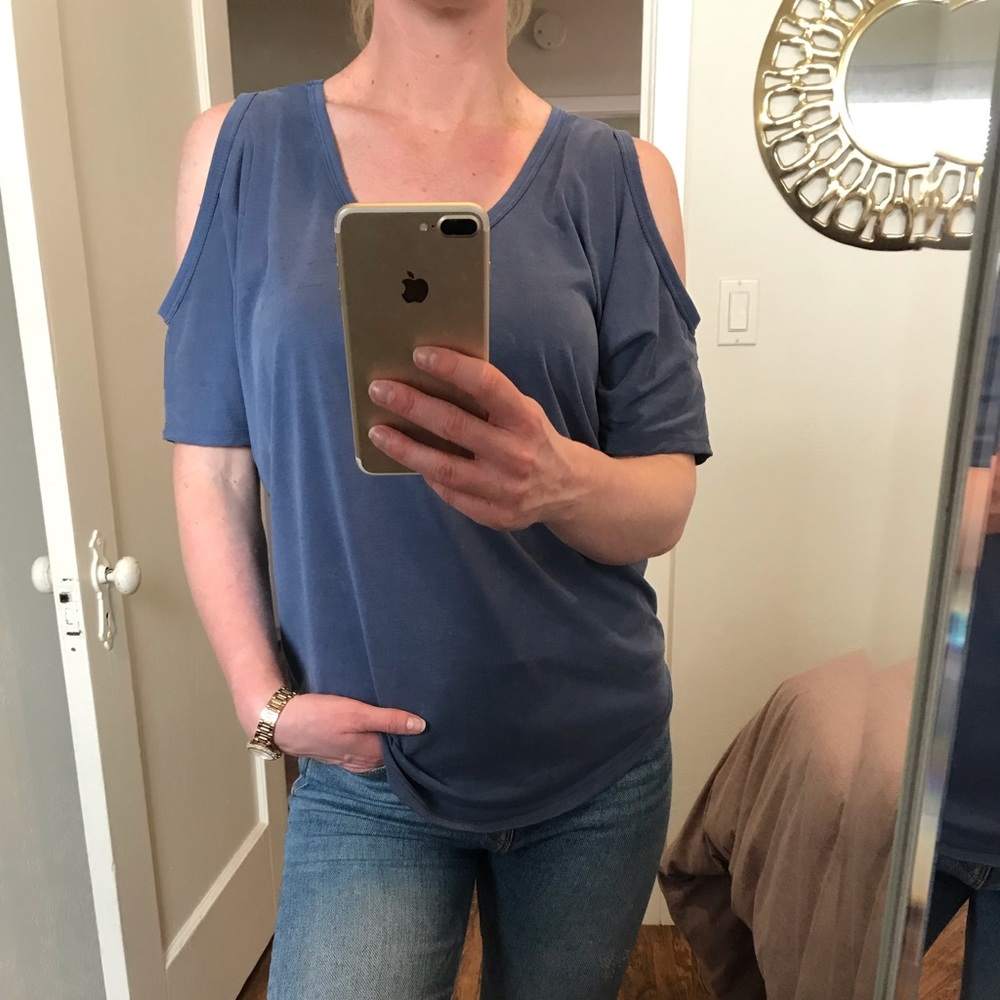 Cold shoulder top